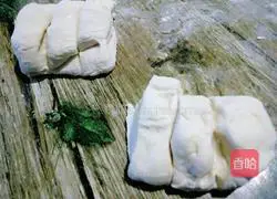 Illustration of how to make steamed flower rolls 7