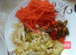 泡菜炒鸡胸肉的做法图解2