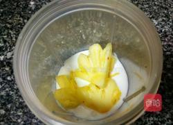 菠萝奶昔的做法图解4