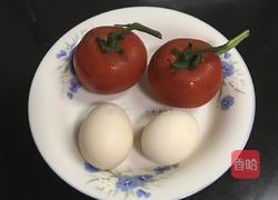 蕃茄炒鸡蛋的做法图解1