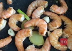 家常焖大虾的做法图解3