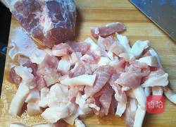 土豆烧肉的做法图解1