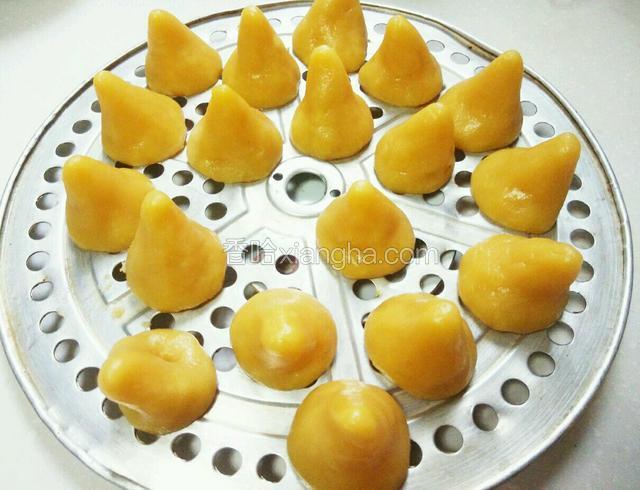 上蒸锅水开后计时10分钟即可。