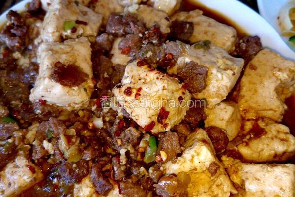 小牛肉粒炖豆腐