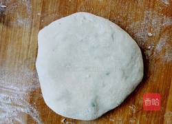 韭菜鸡蛋木耳馅饼的做法图解6