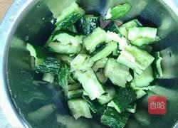 拍麻酱黄瓜的做法图解3