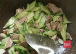 黄瓜嫩炒猪肝?的做法图解4