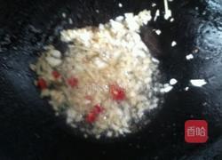 小鱼仔炒辣椒的做法图解2