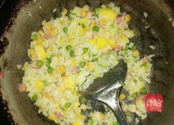 鸡丁菠萝饭的做法图解5