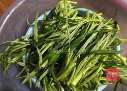 素炒空心菜的做法图解1