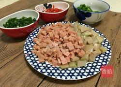 炝炒三丁的做法图解2