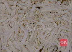 牛肉手擀面的做法图解1