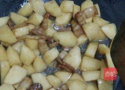 家常土豆烧肉的做法图解3
