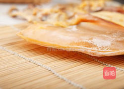 清蒸墨鱼的做法图解1