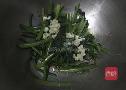 菠菜陈醋花生米的做法图解8