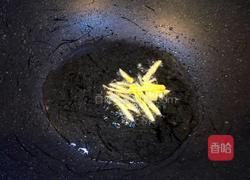 西芹炒肉丝的做法图解4