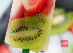 草莓奇异果冰棒的做法图解3