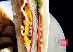 火腿鸡蛋三明治的做法图解4