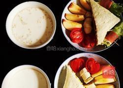 火腿鸡蛋三明治的做法图解5