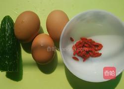 黄瓜丝炒蛋的做法图解1