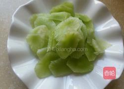 肉片莴笋的做法图解1