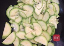  素炒小南瓜片的做法图解3