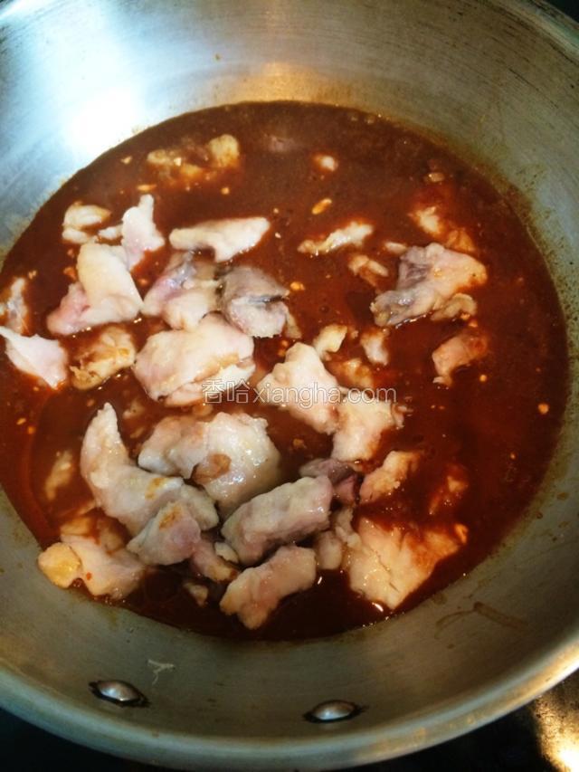 放鱼片，煮一会