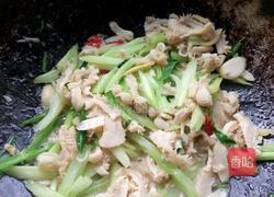 香芹爆牛肚的做法图解9