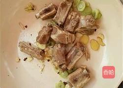 双椒炒排骨的做法图解6
