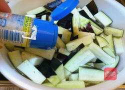 蚝油茄子拌面的做法图解1