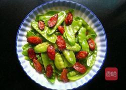 荷兰豆炒香肠的做法图解4