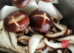 香菇炖土鸡的做法图解8