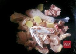 榴莲壳炖鸡汤的做法图解1