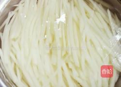 五香土豆丝的做法图解1