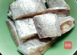 红烧带鱼的做法图解1