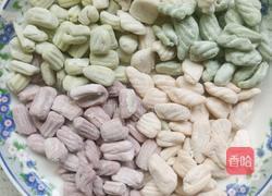 炒五彩螺旋面的做法图解1