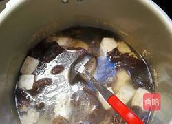 木耳瘦肉汤的做法图解9
