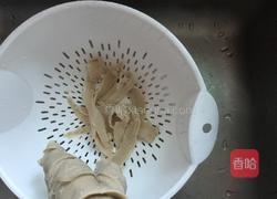 青椒炒水面筋的做法图解2