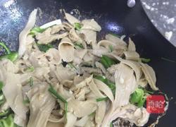 青椒炒水面筋的做法图解7