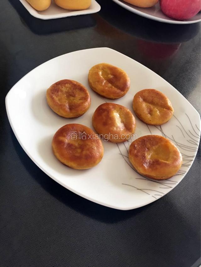 煎南瓜饼时一定要小火哟！