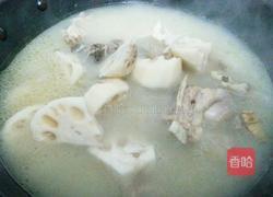莲藕筒骨汤的做法图解7