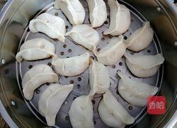 猪肉芹菜蒸饺的做法图解18