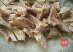 酸菜猪肚汤的做法图解3