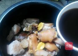 酸梅汤猪脚的做法图解3