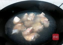 酸梅汤猪脚的做法图解2