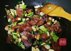 四川腊肠香菇焖饭的做法图解5