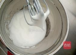 柠檬海绵纸杯蛋糕的做法图解4