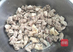 西红柿炖牛腩的做法图解4