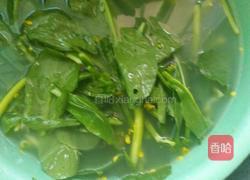 油菜炒肉片的做法图解2