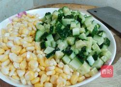 黄瓜炒糯玉米的做法图解3